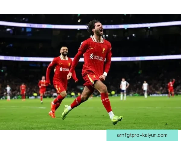 索博斯洛伊利物浦中场状态回暖，表现值得关注